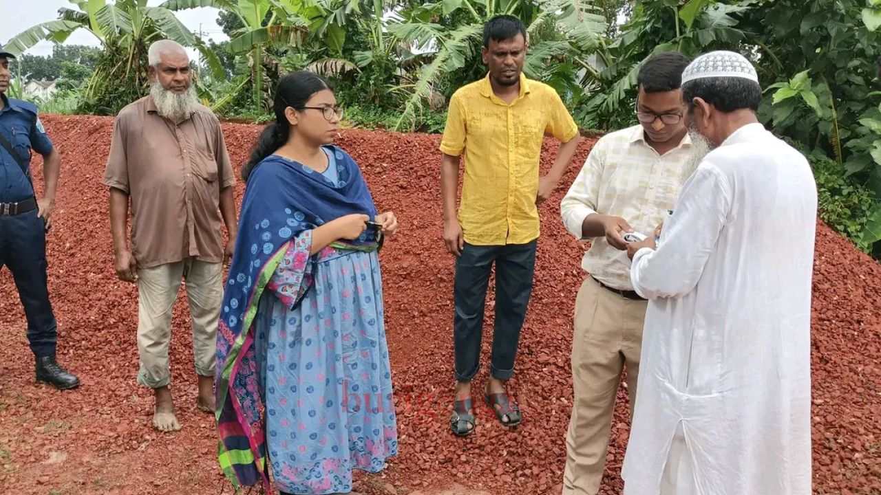 সিংড়ায় কৃষিজমি কেটে অবৈধ পুকুর খনন, ৫০ হাজার টাকা জরিমানা