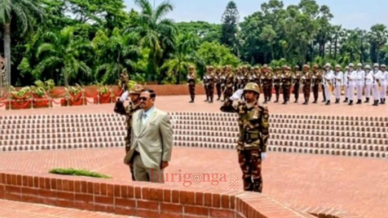 জাতীয় স্মৃতিসৌধে ভারপ্রাপ্ত রাষ্ট্রপতি হাফিজ উদ্দিন আহমদের শ্রদ্ধা