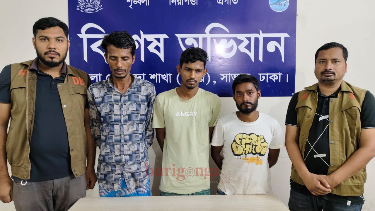 সাভার ও ধামরাইয়ে পৃথক অভিযানে ইয়াবাসহ তিন মাদক ব্যবসায়ী গ্রেফতার