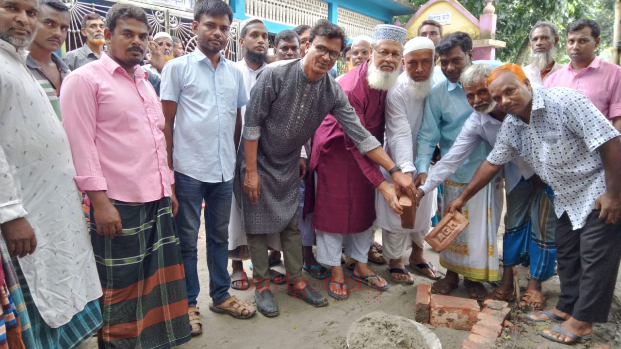 সিংড়ায় এমপির বিশেষ বরাদ্দে বিলদহরের রাস্তা সংস্কার কাজের উদ্বোধন