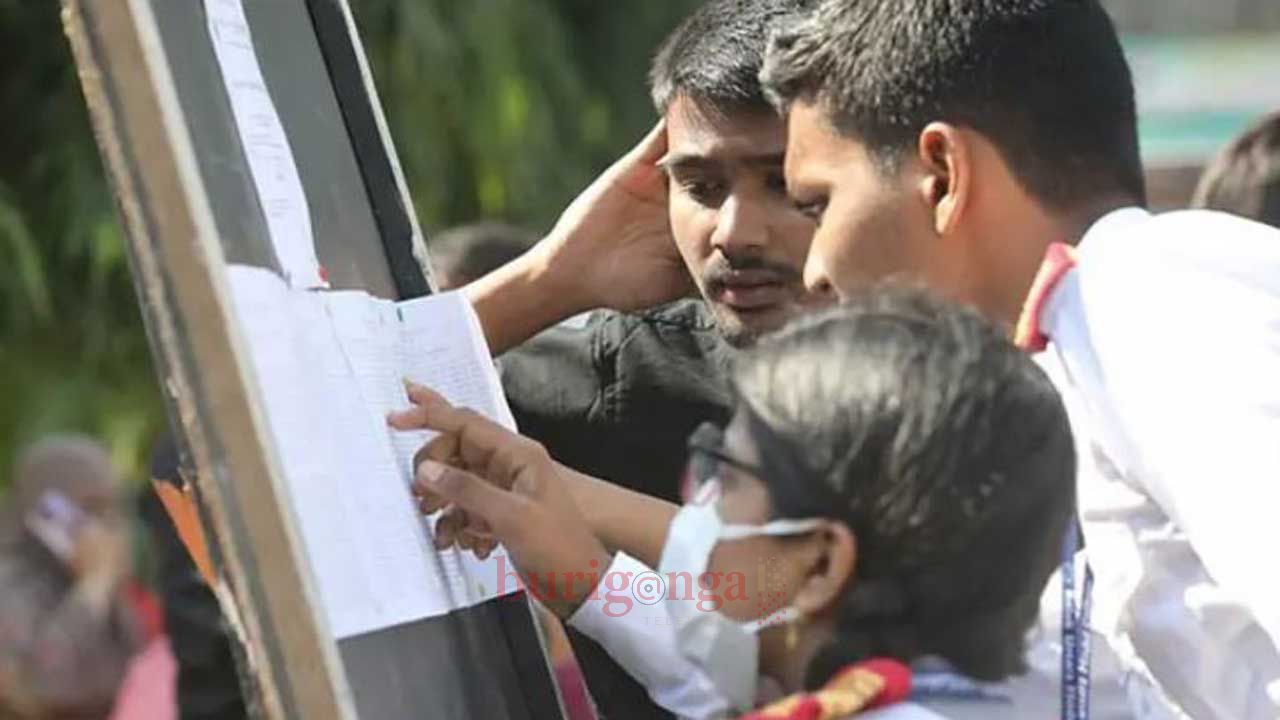 চট্টগ্রাম শিক্ষা বোর্ডে কমেছে জিপিএ-৫ পাওয়া শিক্ষার্থীর সংখ্যাও