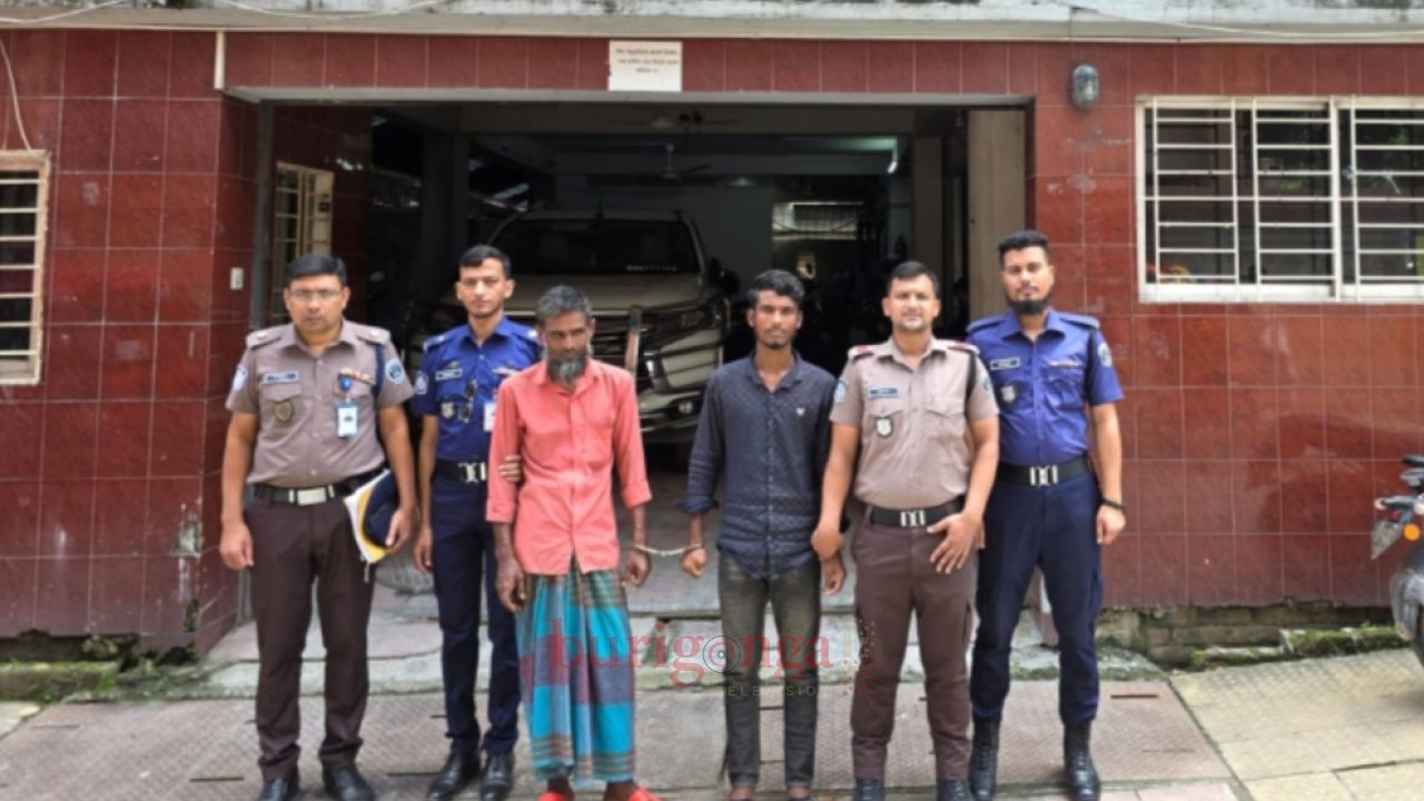 আশুলিয়ায় অটোভ্যানচালক হত্যা: ২৪ ঘণ্টায় রহস্য উদঘাটন, গ্রেপ্তার ২