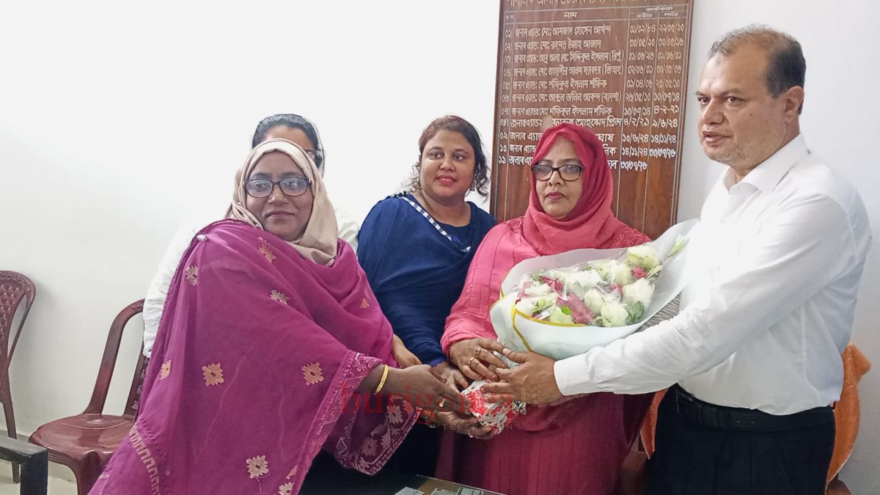 নবনির্বাচিত পিপি মিজানুর রহমান মিজানকে জেলা মহিলা দলের অভিনন্দন 