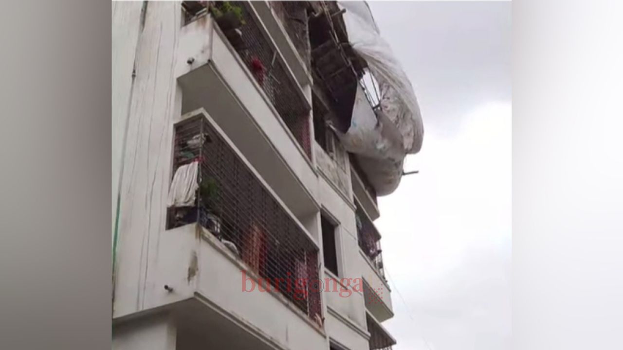 সাভারে একটি নির্মাণাধীন ভবন থেকে পড়ে শ্রমিকের মৃত্যু