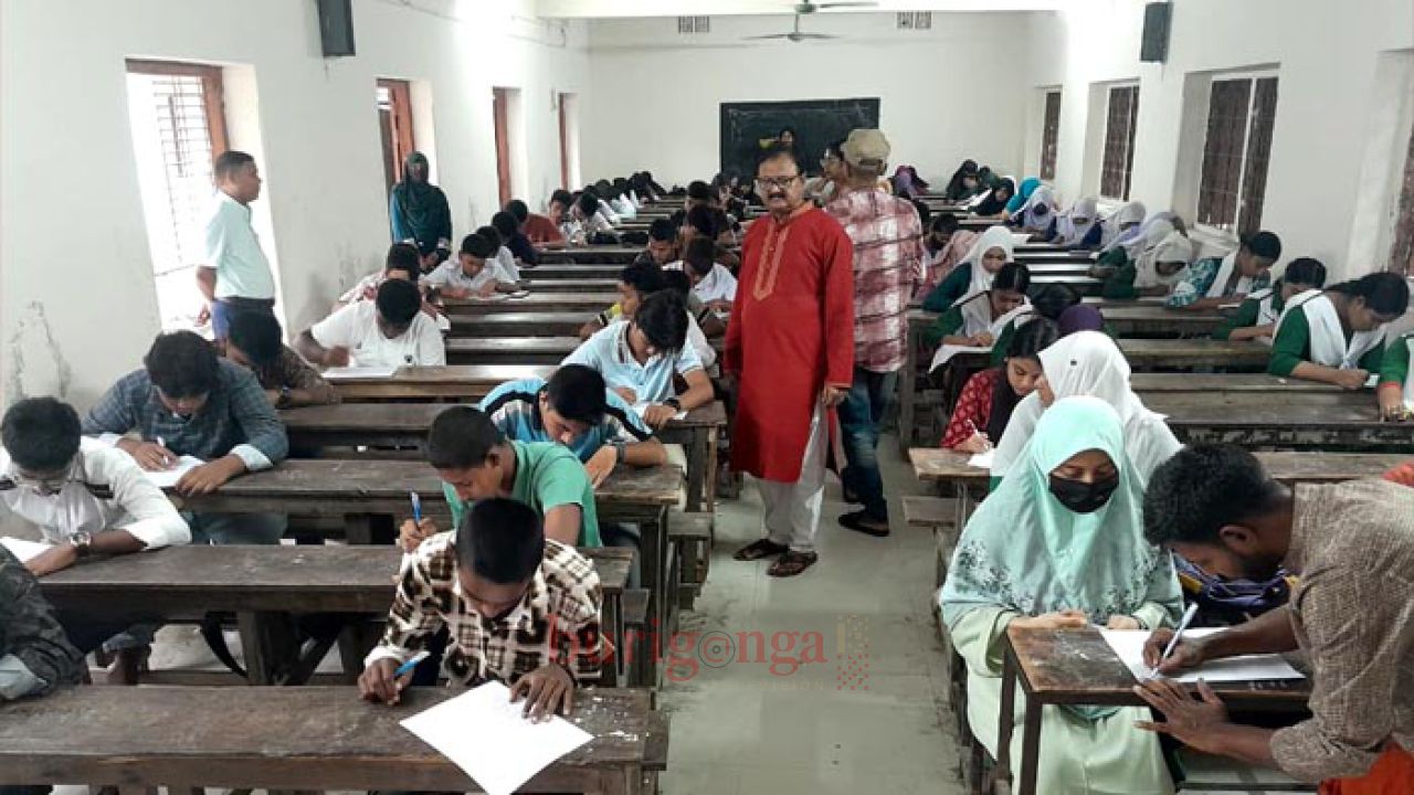 ঈশ্বরগঞ্জে শিক্ষার্থীদের অংশগ্রহণে সম্প্রীতি অলিম্পিয়াড অনুষ্ঠিত