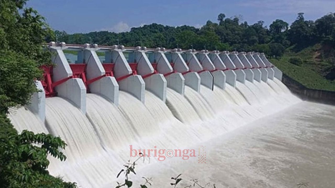 উজানে ভারী বৃষ্টিপাত, রাতে কাপ্তাই বাঁধের ১৬ গেট দিয়ে পানি ছাড়ার সিদ্ধান্ত