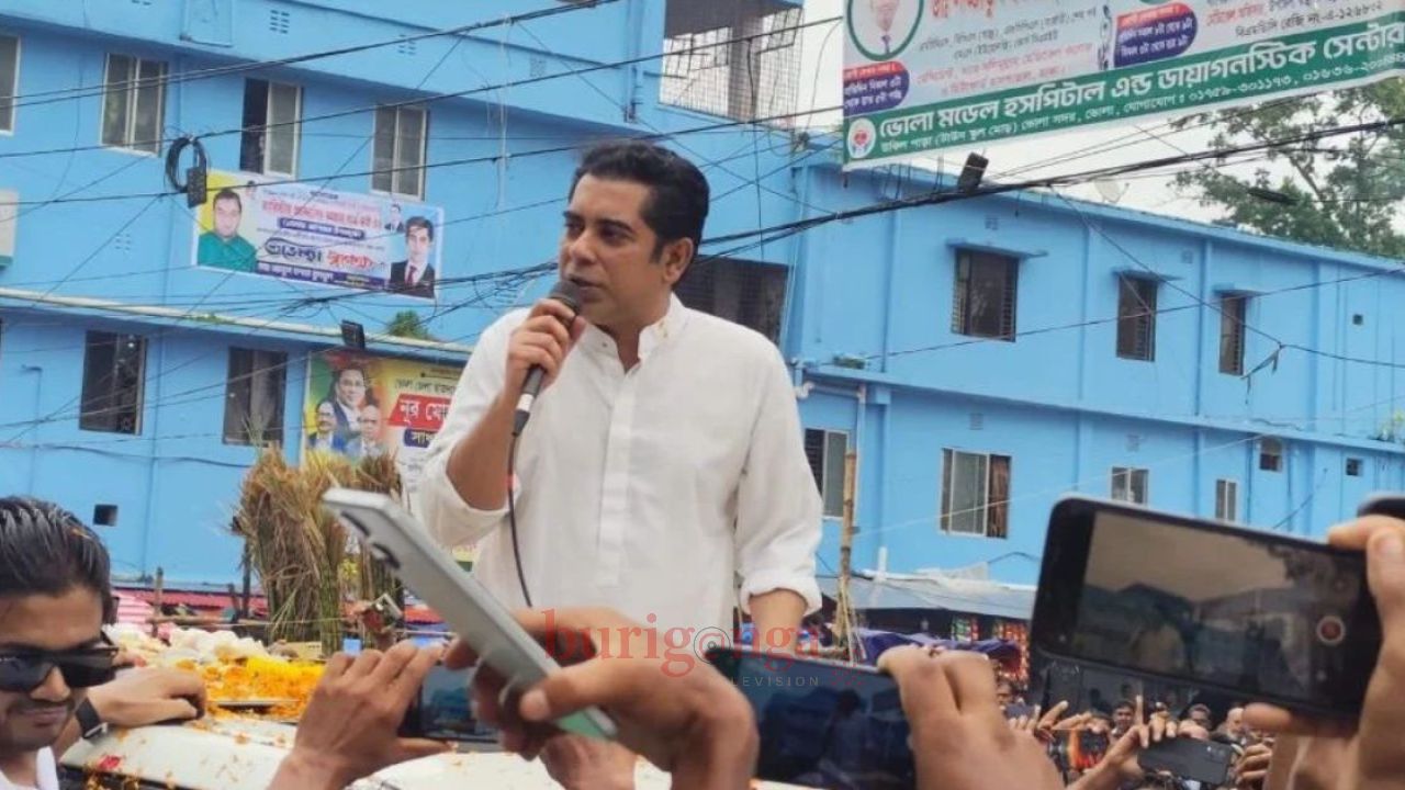 তারেক রহমান ইতিহাসের সবচেয়ে কঠিন সময়ে দায়িত্ব নিয়েছেন: তথ্যমন্ত্রী