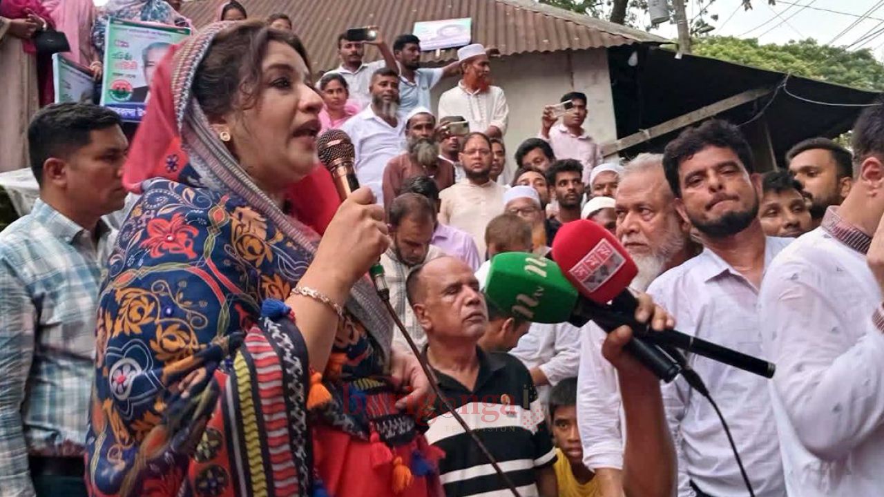 দেশে তেল নেই, তাহলে হাজার হাজার গাড়ির লংমার্চ কীভাবে: শামা ওবায়েদ