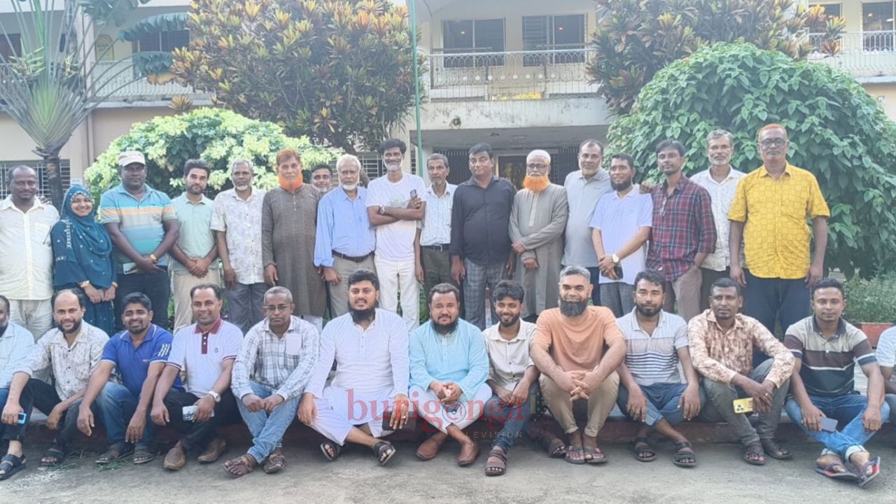 ডেপুটি স্পিকারের একান্ত প্রচেষ্টায় দুর্গাপুরে সোমেশ্বরী নদীতে দু&lsquo;টি সেতু নির্মাণে এলাকা পরিদর্শন করলেন প্রকল্পের পরিচালক