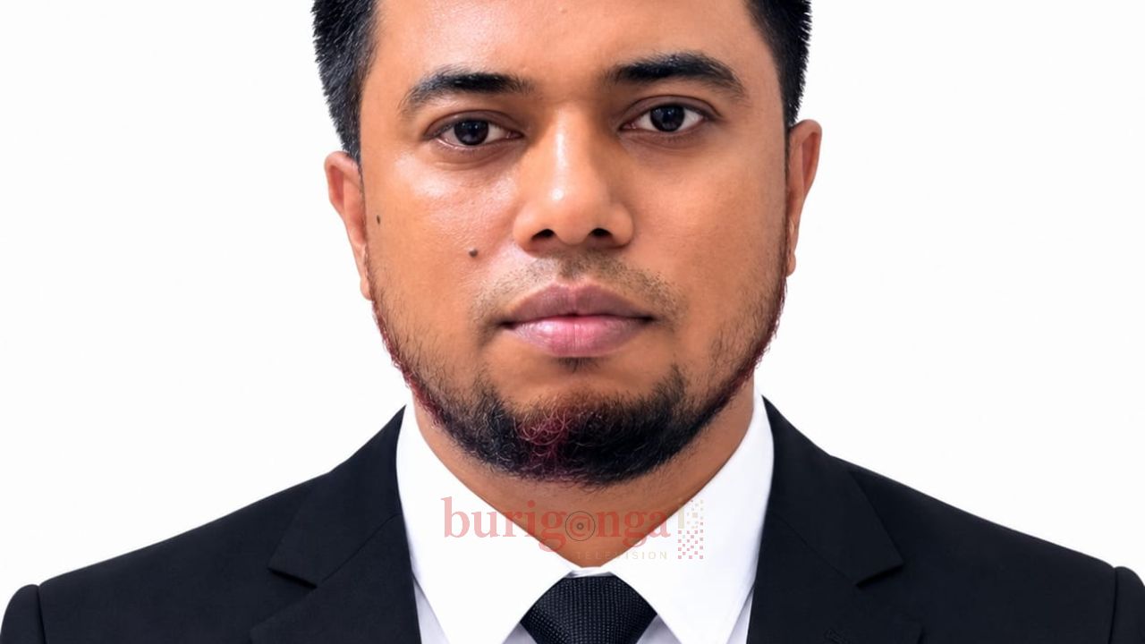 কৃষকের ডাক পেলেই ছোটেন শাহজাদপুরের কৃষি কর্মকর্তা কৃষিবিদ আব্দুল্লাহ আল-মামুন
