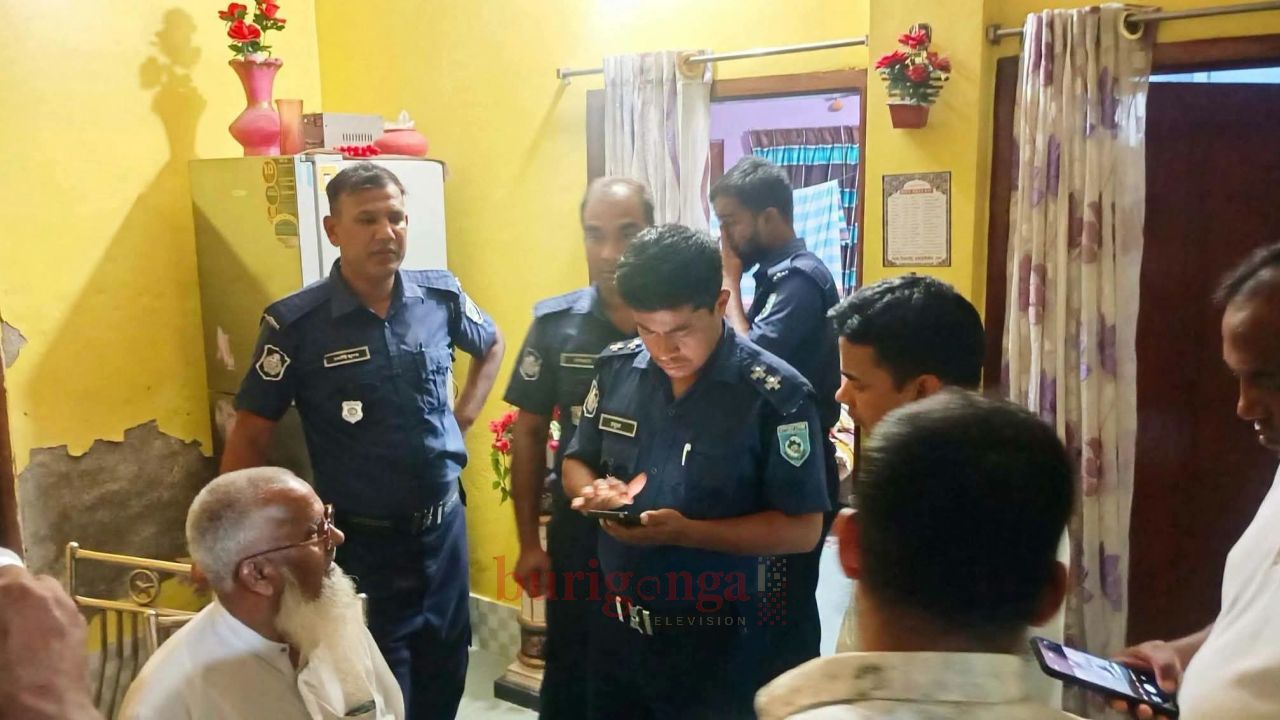 রাণীশংকৈলে দিন-সন্ধ্যায় বাসায় দুর্ধর্ষ চুরি