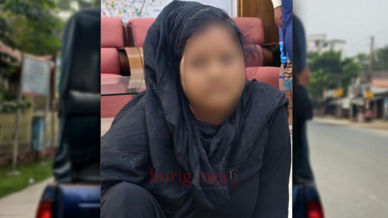 ফ্যামিলি কার্ডের প্রলোভনে টাকা নেওয়ার অভিযোগে ঈশ্বরগঞ্জে নারী আটক