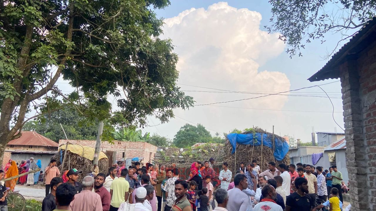 রাণীশংকৈলে বাড়ি থেকে যুবকের ঝুলন্ত মরদেহ উদ্ধার