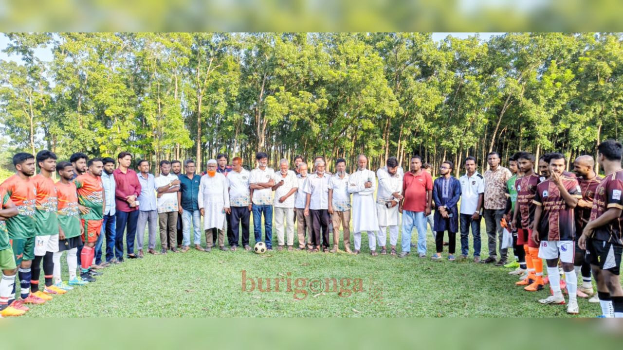দুর্গাপুরে ৮ দলের ফুটবল টুর্নামেন্টের উদ্বোধনপ্রথম ম্যাচে গুজিরকোনার জয়