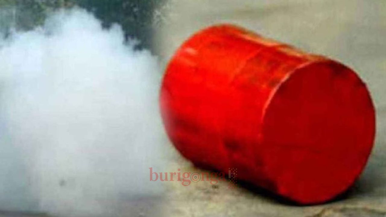 শান্তিনগর পুলিশ বক্সের সামনে ক/ক/টে/ল বি/স্ফো/র/ণ