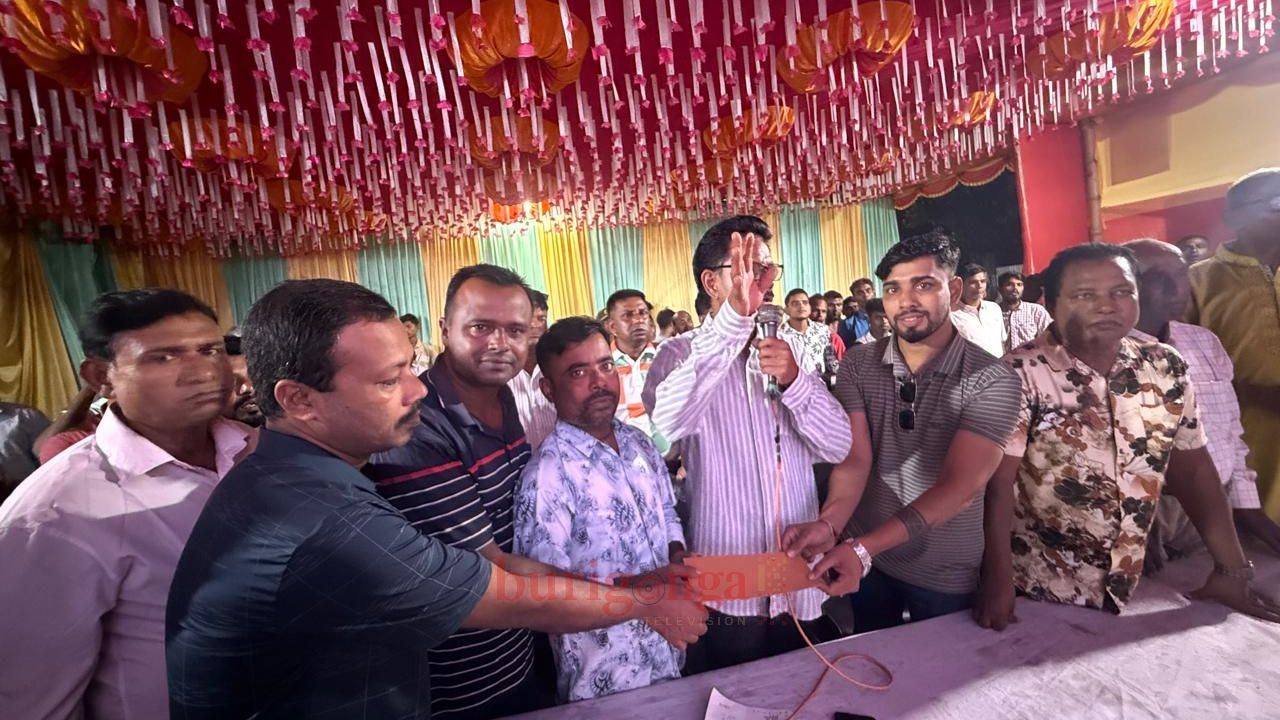 মাদারগঞ্জে দুর্গাপূজার ১৩টি মণ্ডপ পরিদর্শন করে শুভেচ্ছা জানালেন আব্দুল মান্নান