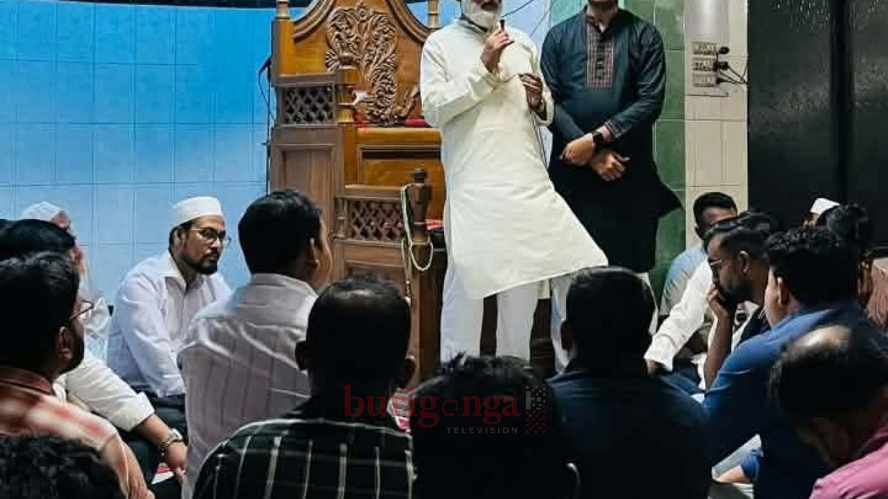 জোবায়েদ হত্যার প্রথম মৃত্যু বার্ষিকিতে শ্রদ্ধা, দ্রুত বিচারের দাবি জবি ছাত্রদল নেতাদের 