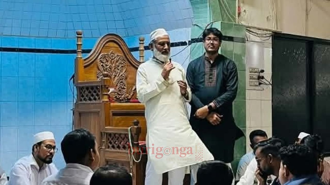 জোবায়েদ হত্যার প্রথম মৃত্যু বার্ষিকিতে শ্রদ্ধা, দ্রুত বিচারের দাবি জবি ছাত্রদল নেতাদের
